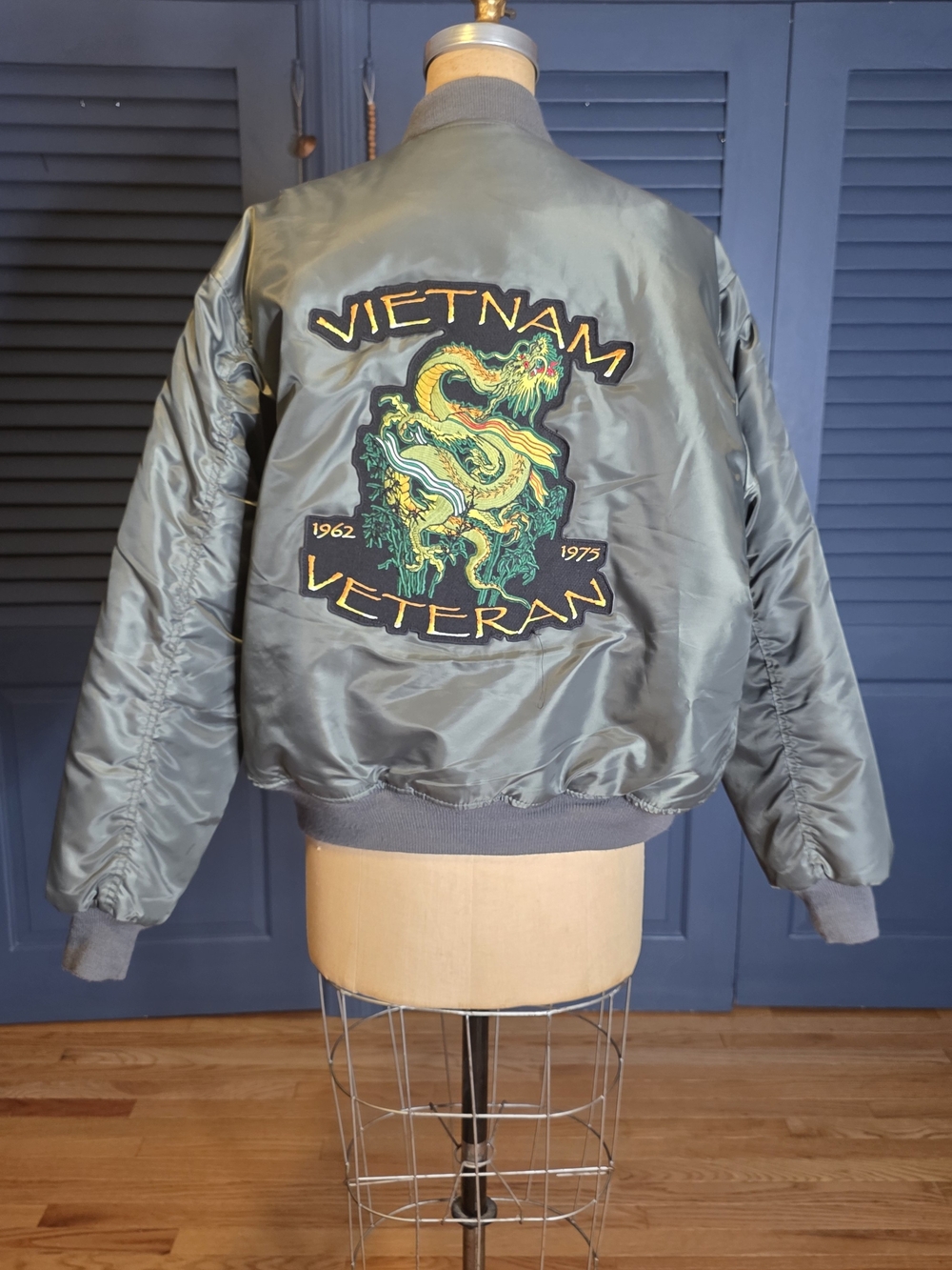 Vintage Rothco Ultra Force MA-1 Flight Jacket Vietnam Veteran Dragon Patches Siz